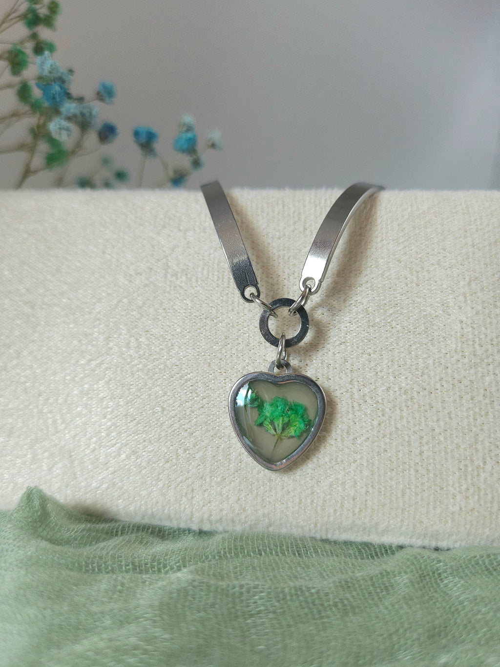 Green Blossom Heart Bracelet