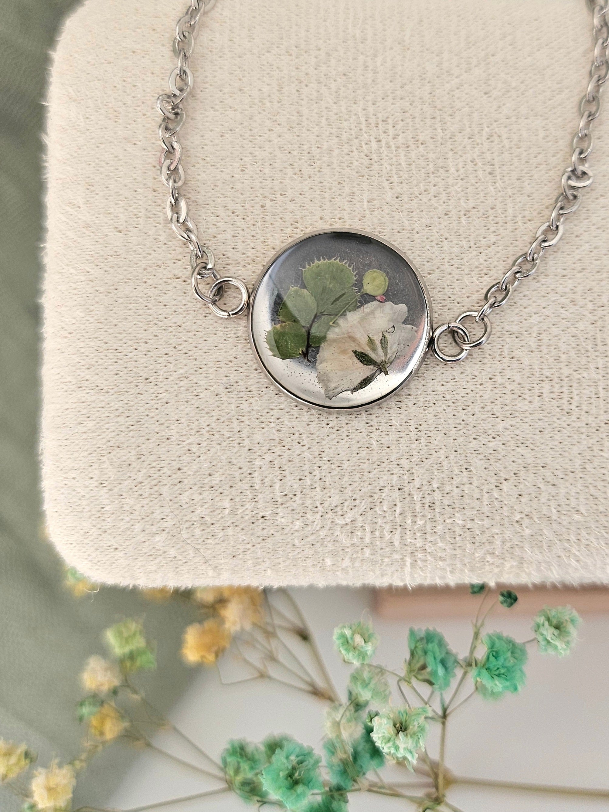 Baby’s Breath Blossom Bracelet