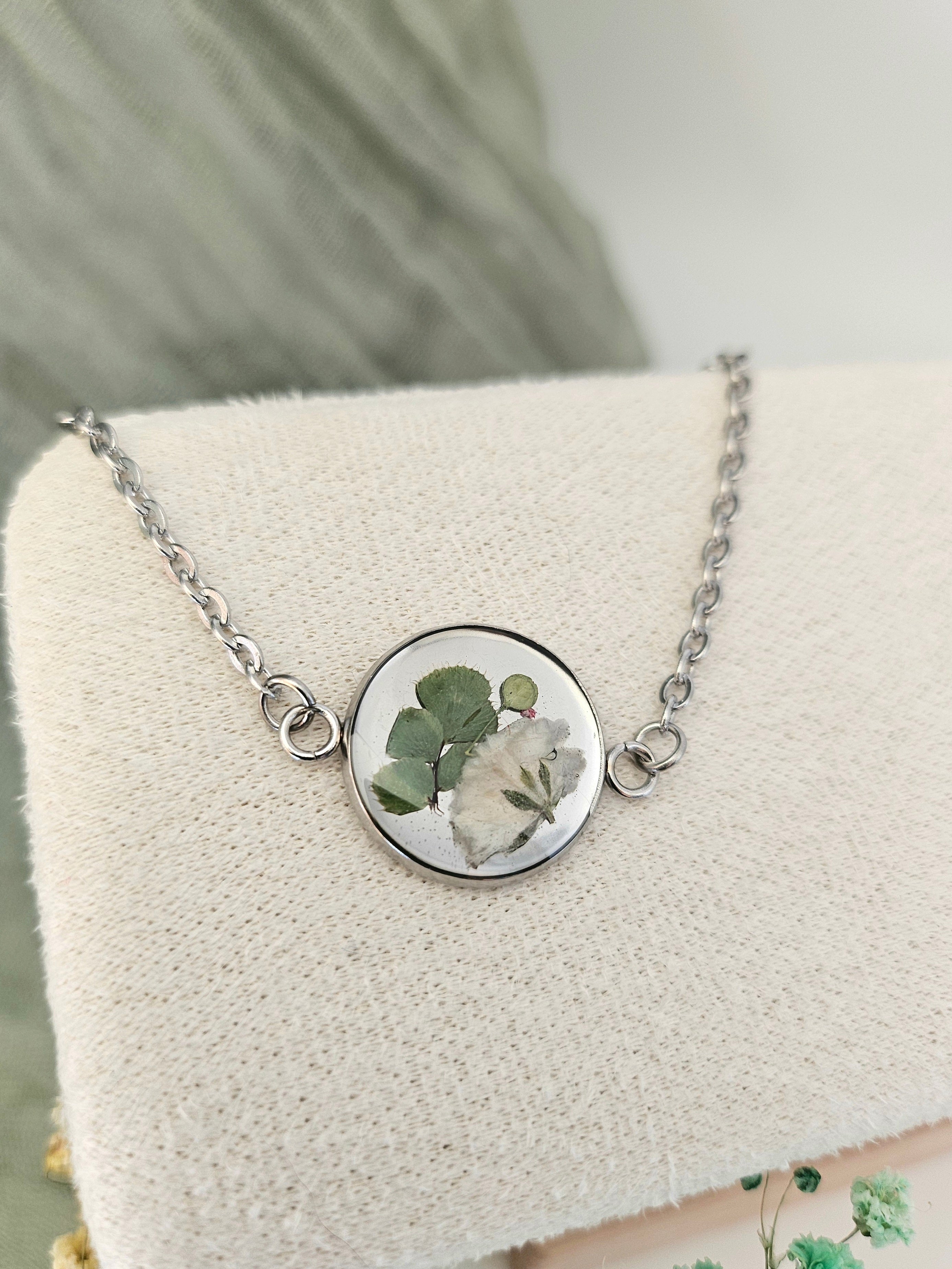 Baby’s Breath Blossom Bracelet