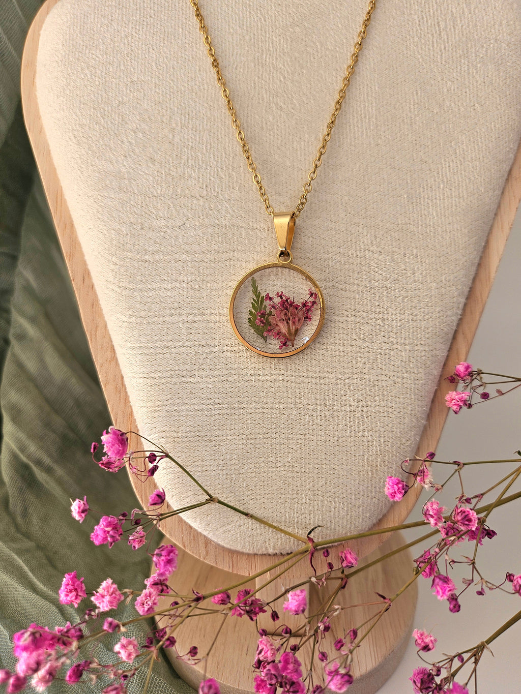 Pink Queen Anne's Lace and Lysimachia Gold Necklace