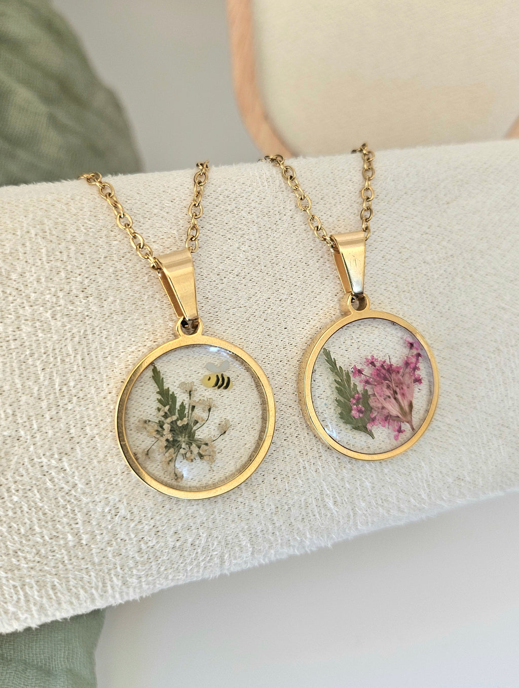 Pink Queen Anne's Lace and Lysimachia Gold Necklace