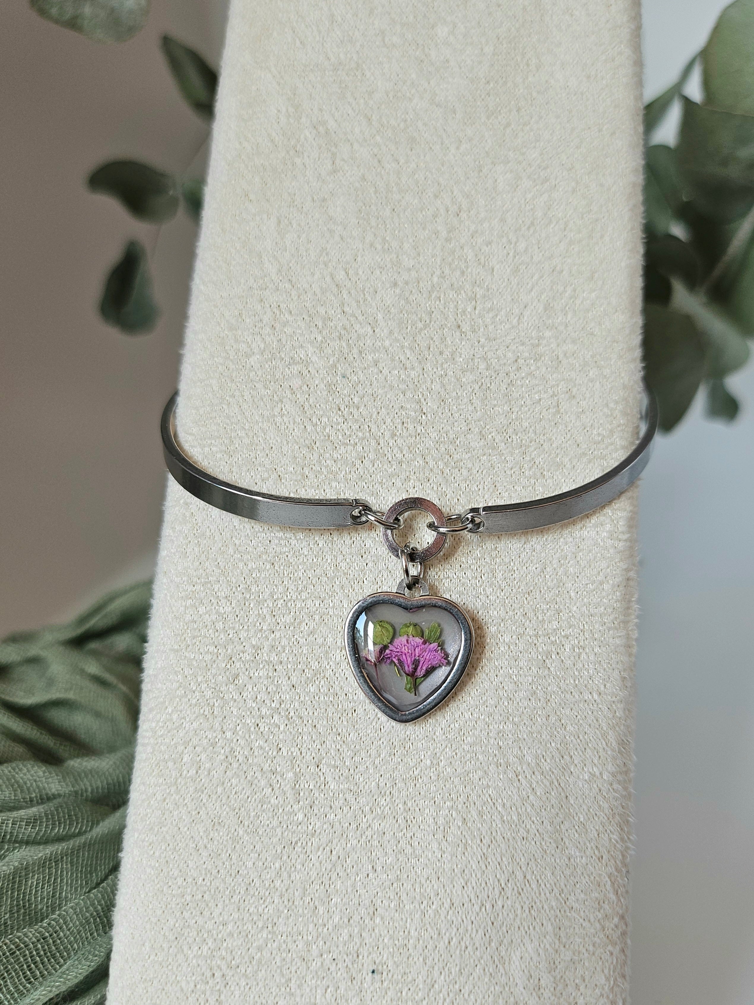 Baby's Breath Heart Bracelet