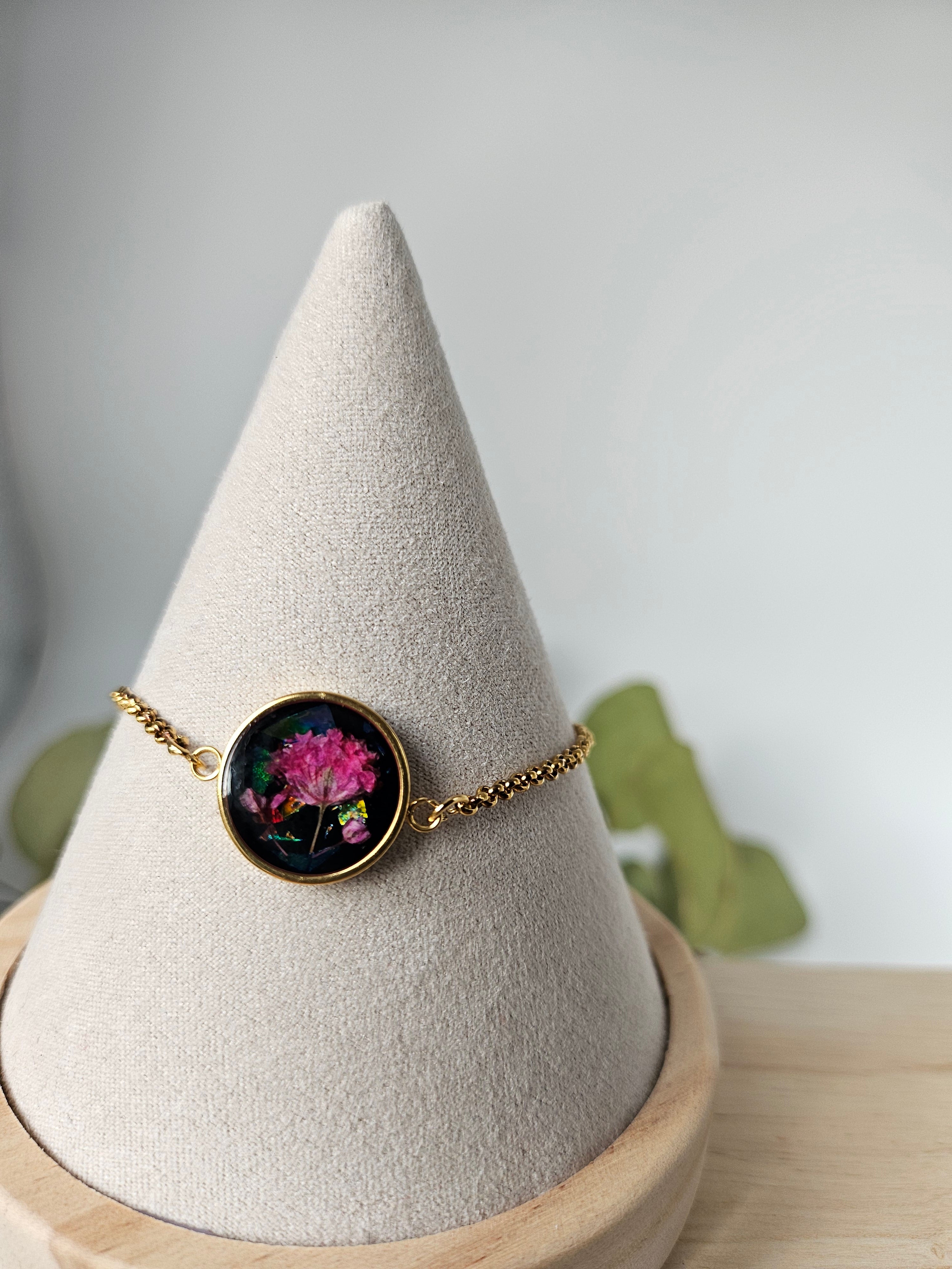 Midnight Petal Glow Bracelet