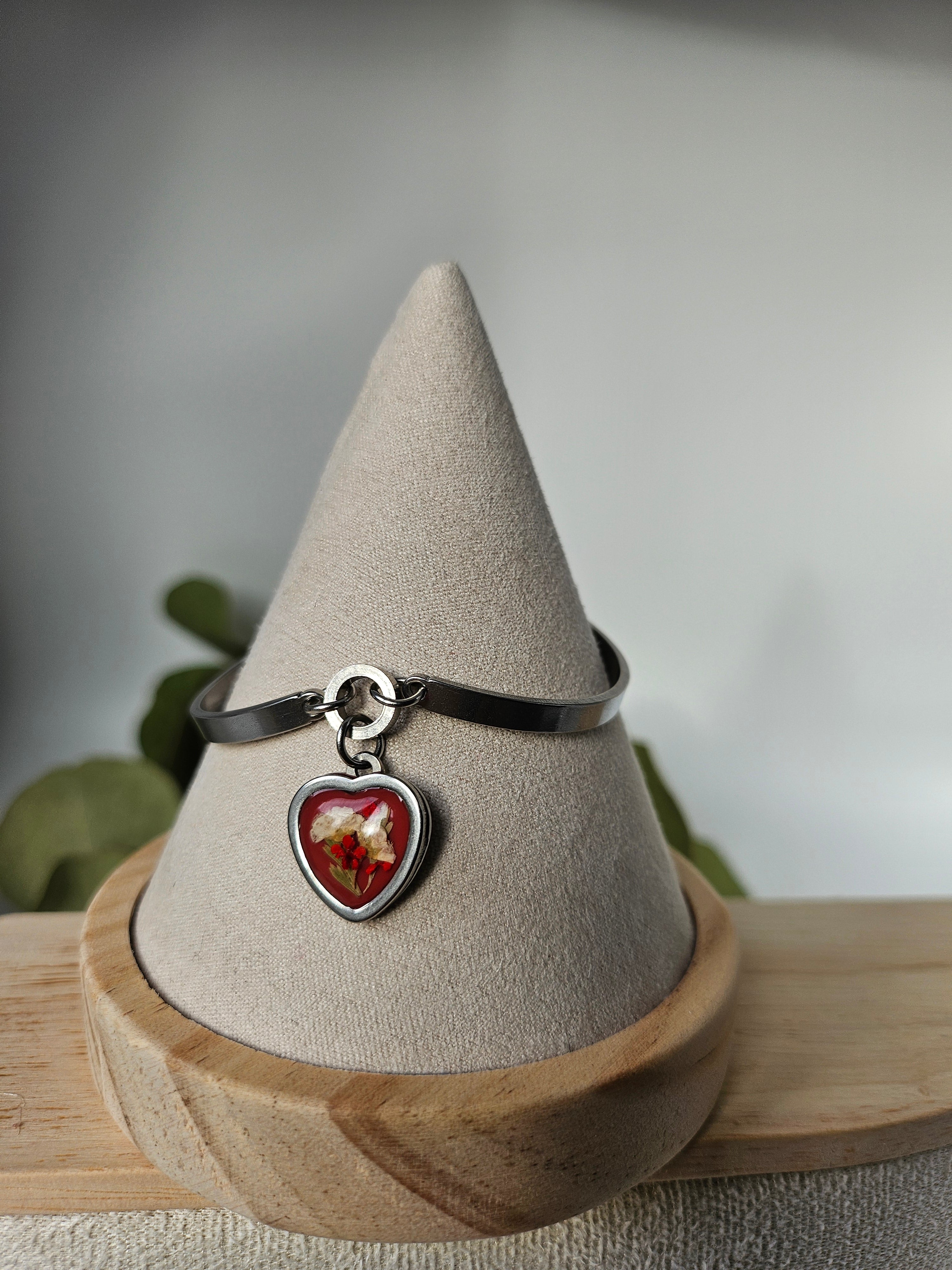 Vintage Red Bloom Heart Bracelet