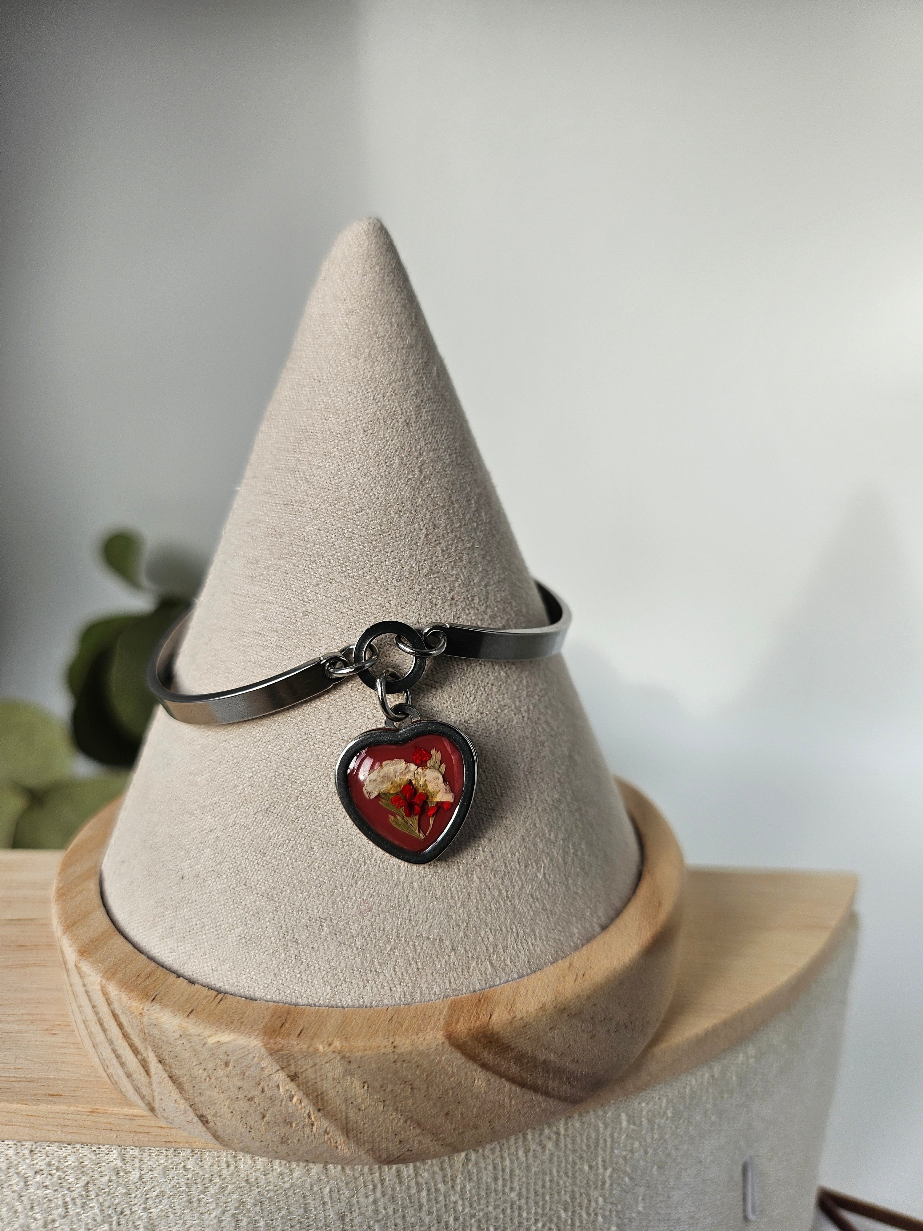 Vintage Red Bloom Heart Bracelet